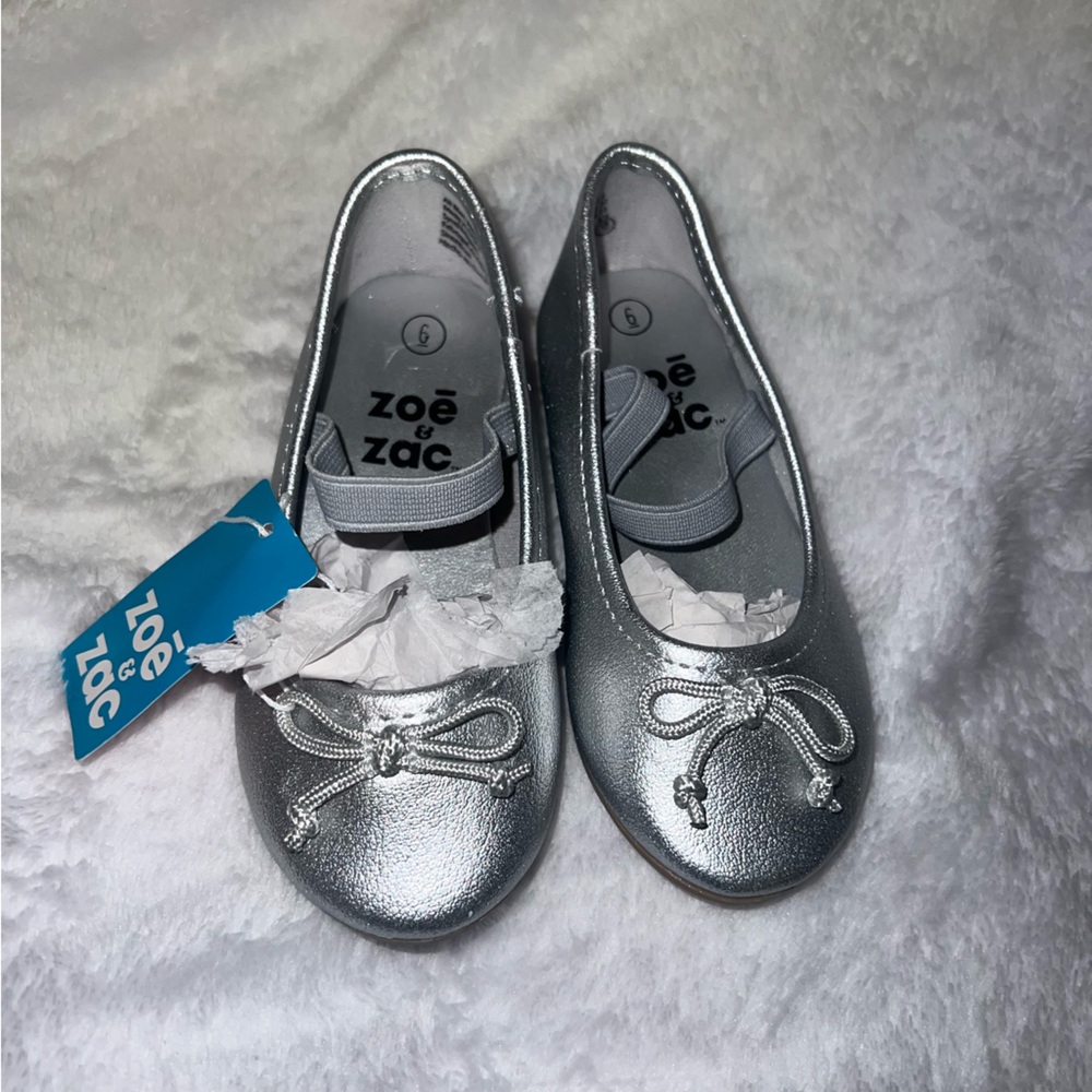 Silver Zoe & Zac Baby Ballet Flats- Size 6C